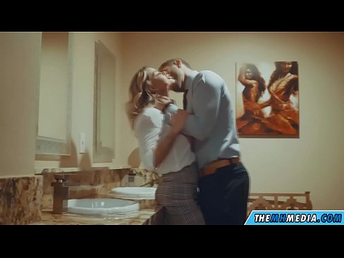 ❤️ Kad krūtiska blondīne pavedina tevi publiskā tualetē ❤❌ Super porno pie lv.marketapp.top ❌